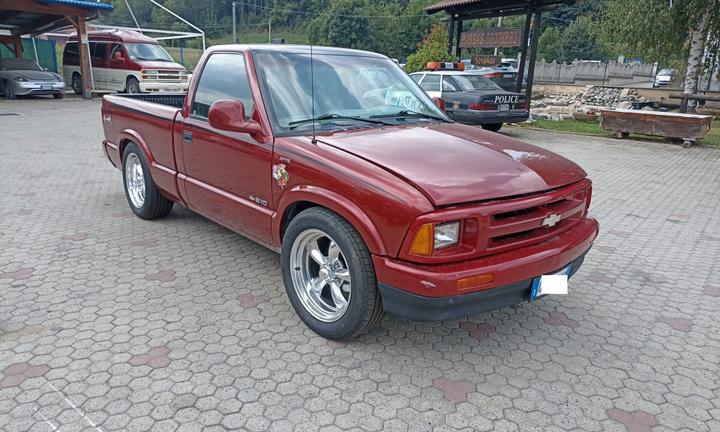 Chevrolet GM corporation pick-up