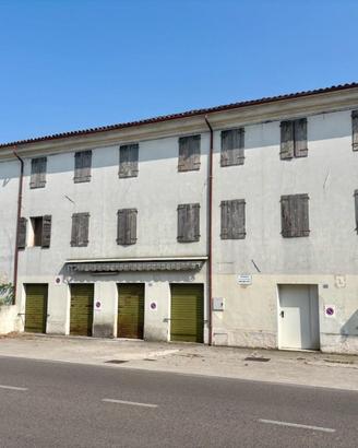 FABBRICATO DA PERSONALIZZARE - posizione strat...