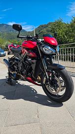 triumph street triple rs