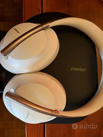 Bose Noise Cancelling Headphones 700