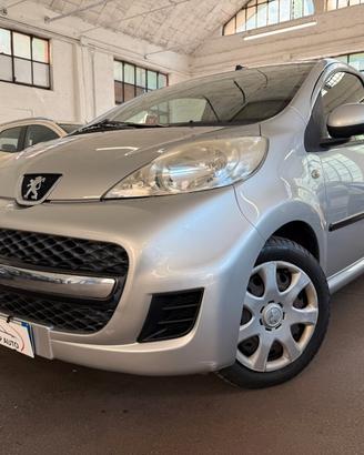 Peugeot 107 1.0 68CV 3p. AUTOMATICA - 1 PROPRIETAR