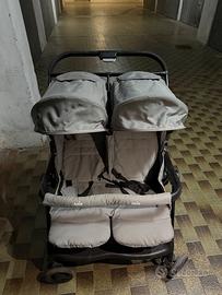 Passeggino gemellare