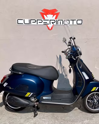 Vespa 300 GTS super tech