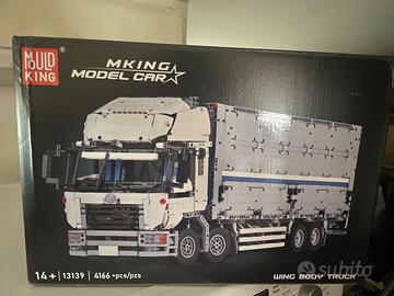 Camion simil tecninc