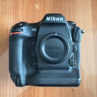 Reflex Nikon  D5