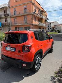 Jeep renegade 4x4 Trail hawk