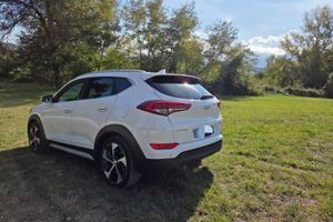 Automobile Tucson II 20151.7 crdi Xpossible