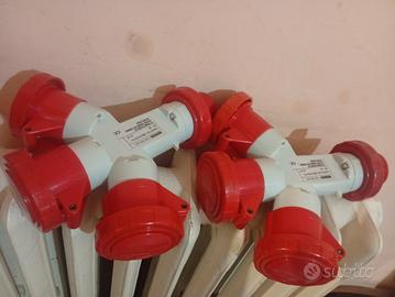moltiplicatore a 3 spine trifase 16A/380/415Vip67