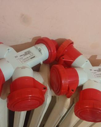 moltiplicatore a 3 spine trifase 16A/380/415Vip67