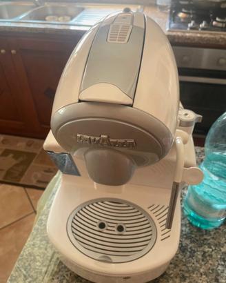 Macchina caffè e capouccini lavazza