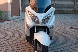 Burgman 200