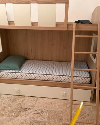 Letto a castello  completo di materassi