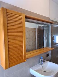 Arredamento per bagno con specchio