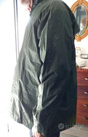 Completo da pioggia con cappuccio estraibile