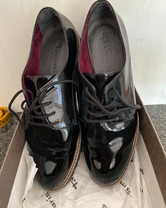 Scarpe lucide donna 40