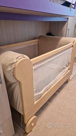 Lettino con sbarre trasformabile in letto singolo