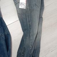 Stock Bermuda gaudi più jeans elastico nuovi con c