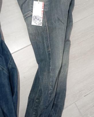 Stock Bermuda gaudi più jeans elastico nuovi con c