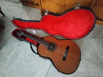 Chitarra classica Alhambra 2C con custodia rigida