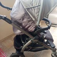 Trio Peg Perego + base isofix auto per ovetto