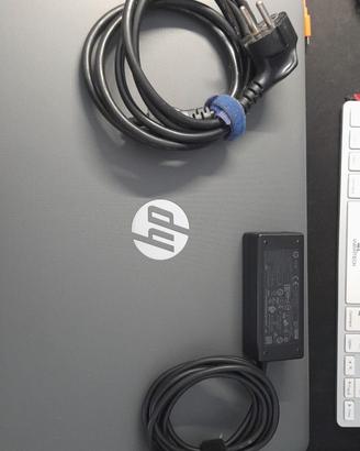 HP 15-da0086nl - 8 GB RAM - Windows 11 + OpenOffic