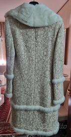 Cappotto con intersi in ecopelliccia