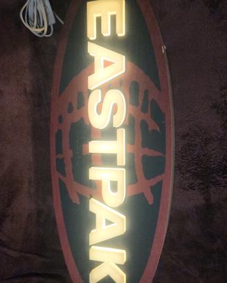 insegna Eastpak illuminata vintage 