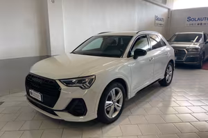 Audi Q3 35 TDI S tronic line Black Telec.