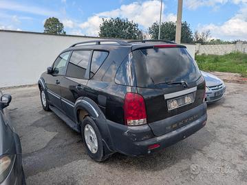 Ssangyong rexton gab 2.7 xdi 4x4 165cv - ricambi
