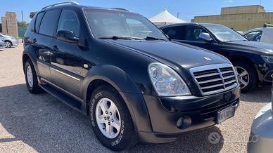Ssangyong REXTON 2.7 diesel Autocarro