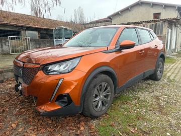 Peugeot 2008 motore elettrico 136 CV GT Pack INCID