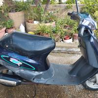 Motorino Zip usato color melanzana