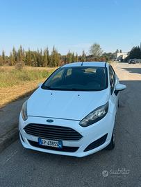 Macchina Ford fiesta 2013 Benzina 174.000 km
