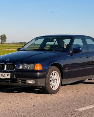 Bmw 318is Sedan NUOVA