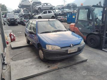 PEUGEOT 106 1.0 B 1997 CDZ  PER RICAMBI