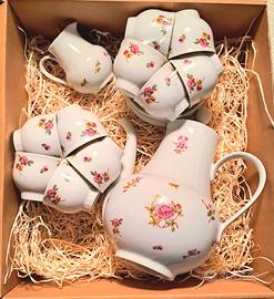 Teiera e tazzine anni 60 da collezione