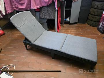 N. 2 Coppie di sdraio rattan in resina con cuscino