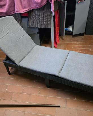 N. 2 Coppie di sdraio rattan in resina con cuscino