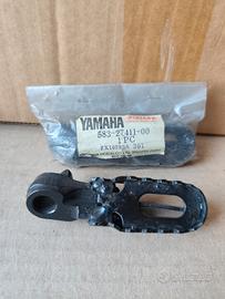 PEDALINA ANTERIORE SINISTRA ORIGINALE YAMAHA NUOVA