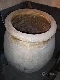 Antica giara per olio