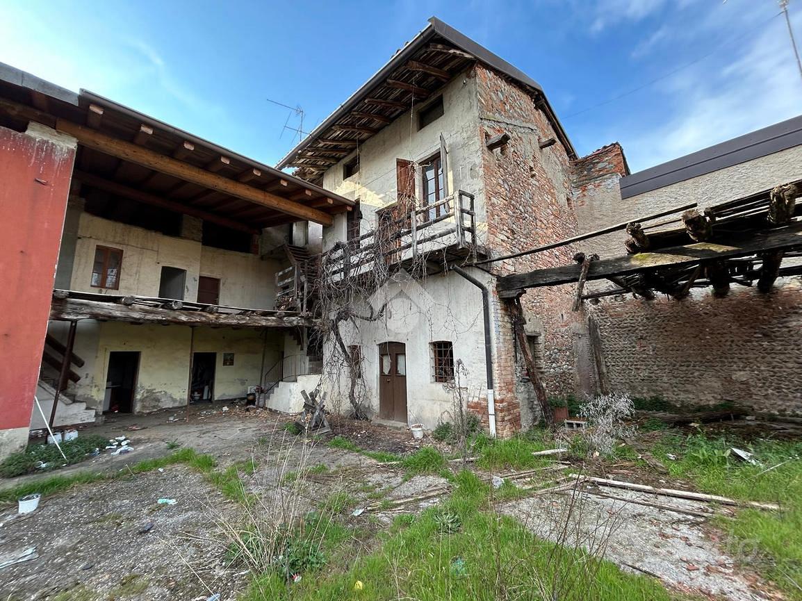 RUSTICO A STEZZANO - Vista 4