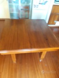 Tavolo con sedie legno
