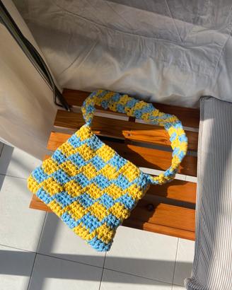 Borsetta uncinetto a quadrati