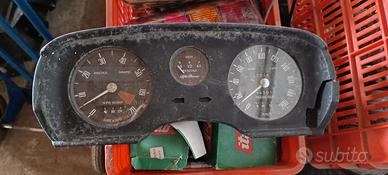 Cruscotto auto d'epoca e bobina alfa