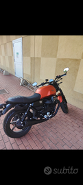 Moto Guzzi v7 stone 850