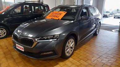 SKODA Octavia 2.0 TDI EVO 150 CV DSG Wagon Execu