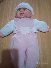 Bambolotto con biberon 