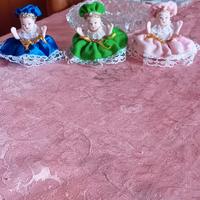 3 bambole in ceramica 