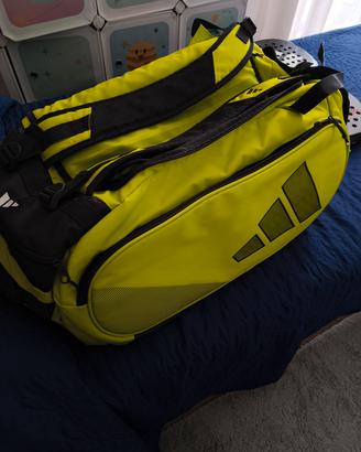 racchetta padel Adidas con bonsone termico