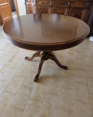 Tavolo in legno rotondo allungabile